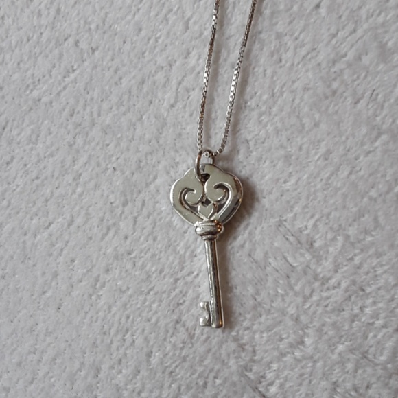 💕Key Charm W/Pave Black Crystals💕 - Picture 6 of 7